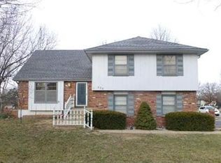 528 E Harold St, Olathe, KS 66061