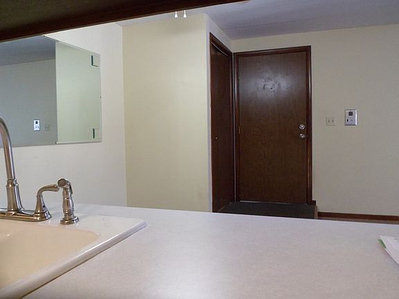 5th image of 13535 Le Claire Ave APT 90