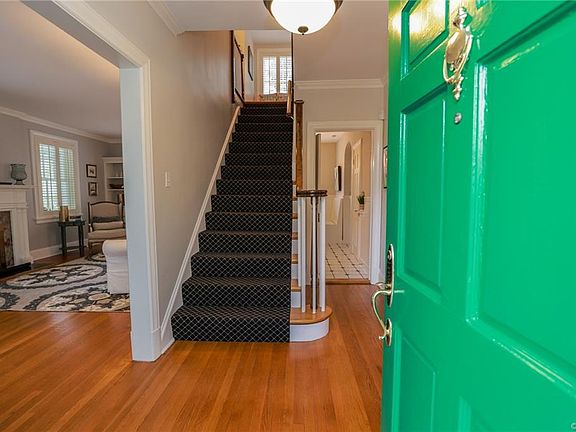5th image of 4116 Bromley Ln
