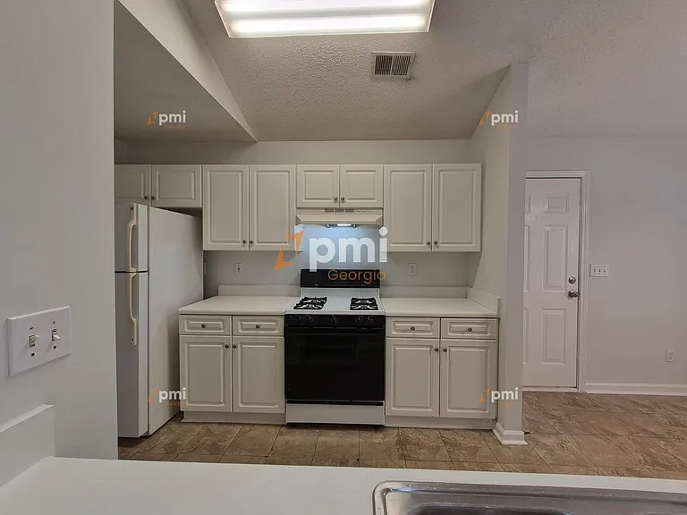 3705 Wavetree Pass NW — Photo 2