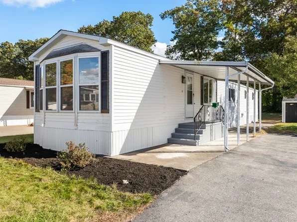 29 Ipswich Dr, Taunton, MA 02780