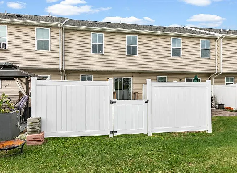 29048 Saint Thomas Blvd — Photo 3