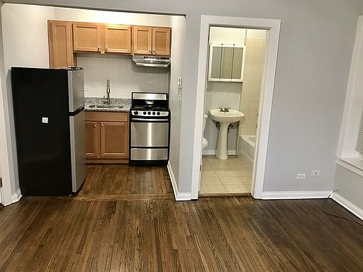 2nd image of 1456 W Fargo Ave APT 103