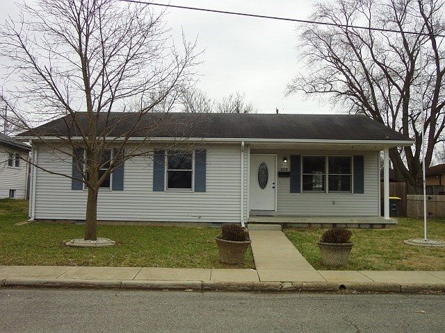 1st image of 609 S Broadway St