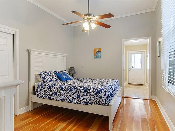 4th image of 4231-33 Palmyra St