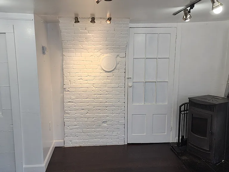 30 Main St #A — Photo 11