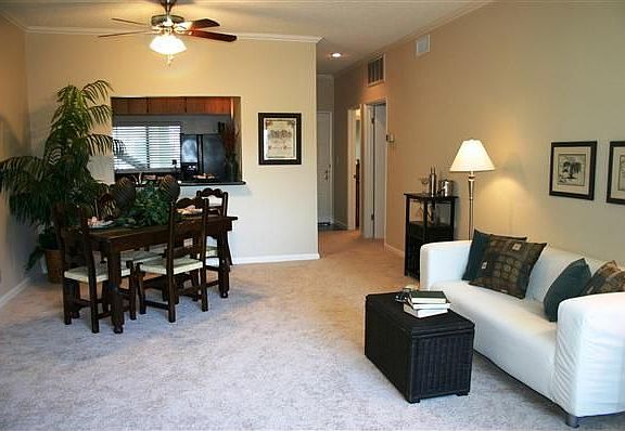 2nd image of 4685 Albany Cir APT 132