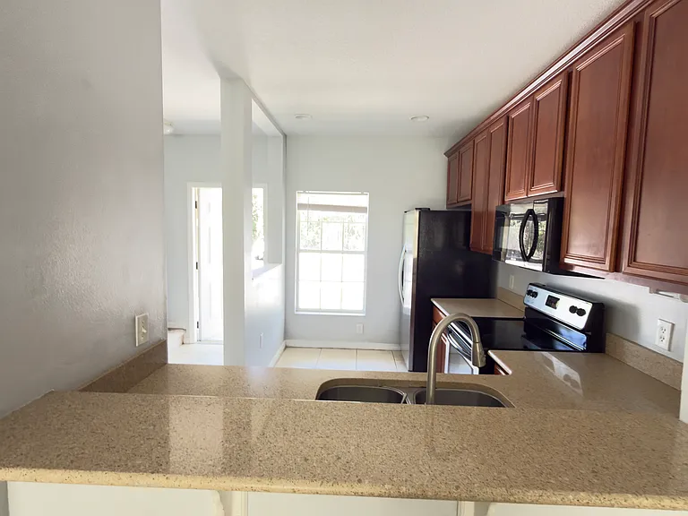 8519 Trail Wind Dr — Photo 9
