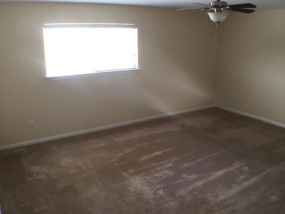 3rd image of 5343 Richmond Ave #20
