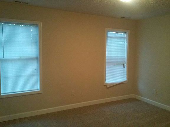 2nd image of 332 Bubble Creek Ct Unit 6