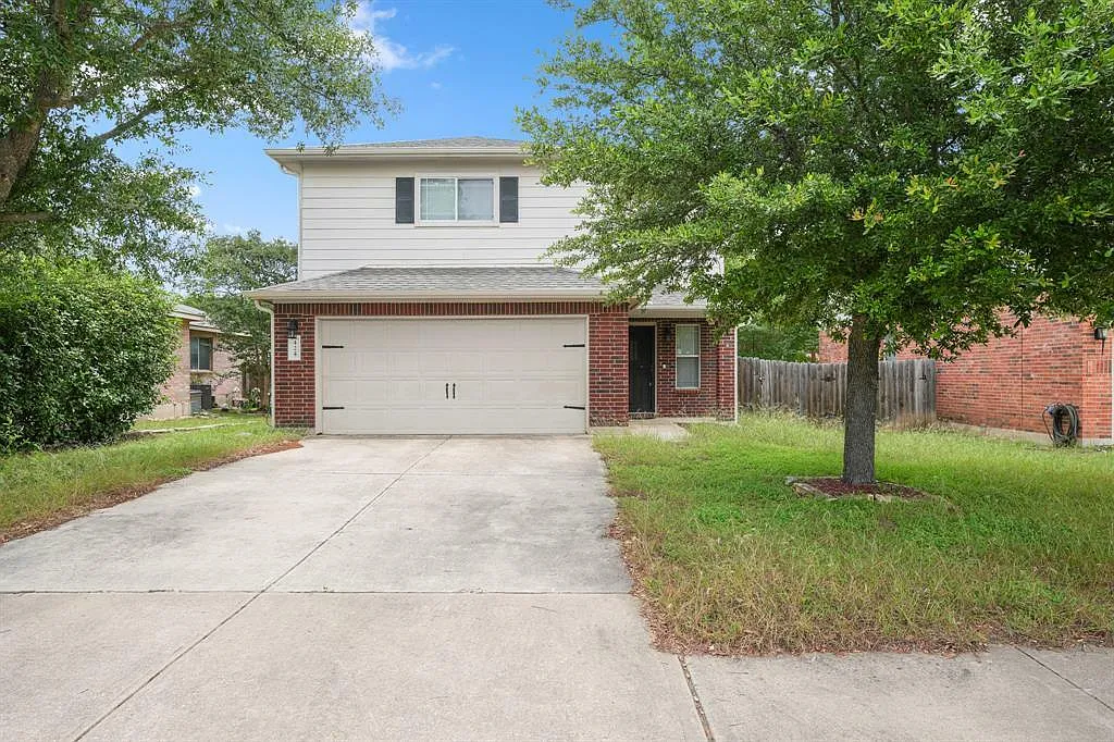 424 Emma Rose — Photo 2