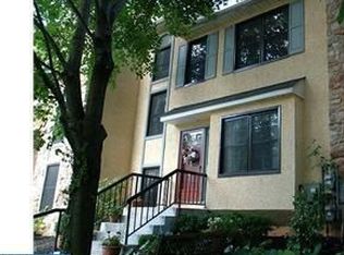 1460 Chestnut Ct, West Chester, PA 19380