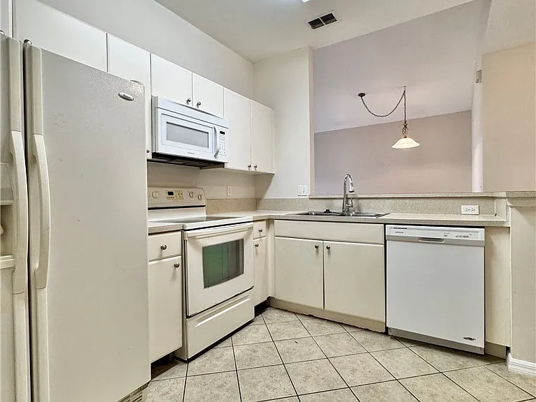 4128 Bellasol Cir #1424 — Photo 15