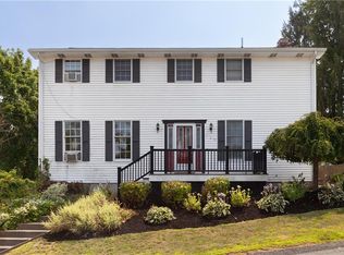 109 Kenyon Rd, Tiverton, RI 02878