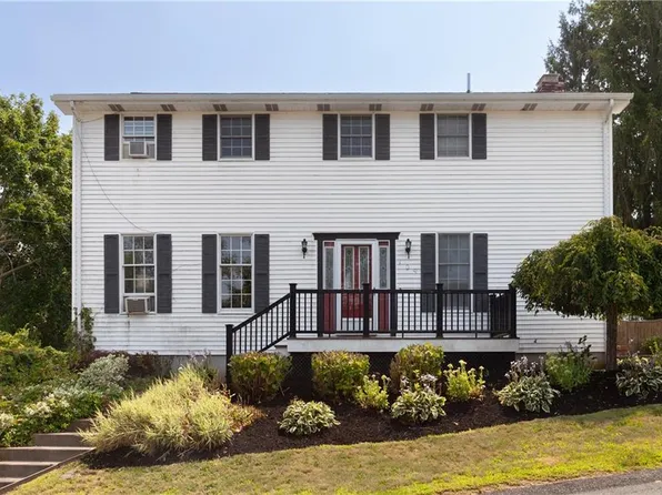 109 Kenyon Rd, Tiverton, RI 02878