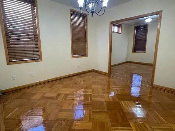 283 Schaefer Street image 1 of 10