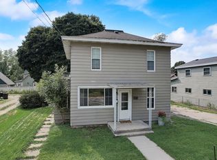 134 N Madison St, Stoughton, WI 53589