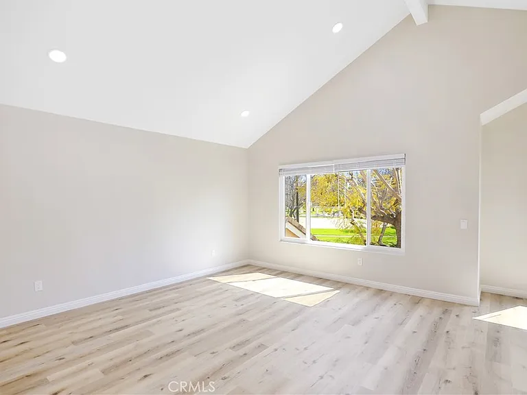 3 Southsand — Photo 15