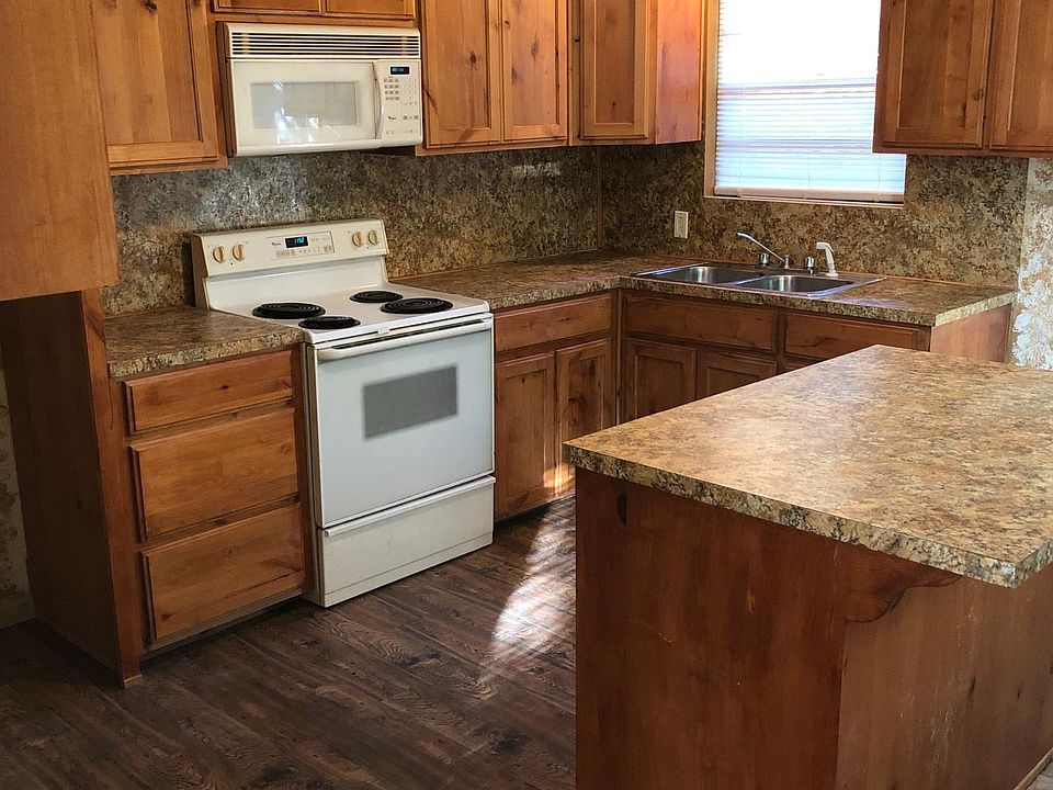 1st image of 412 Rockwood Ln