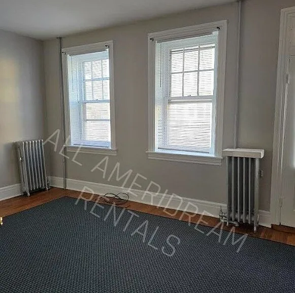 203 Baltimore St #1 — Photo 8
