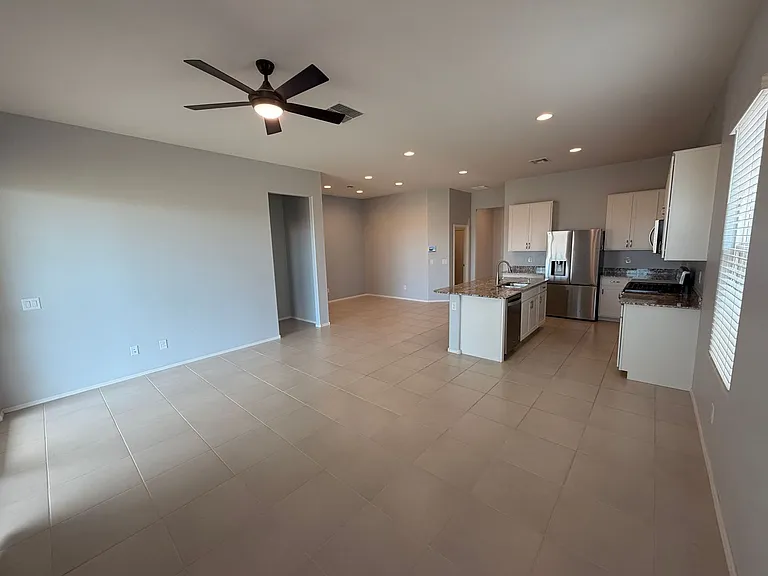 15628 W Smoketree Dr — Photo 5