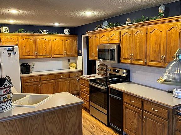 5th image of 1522 Canterbury Ln