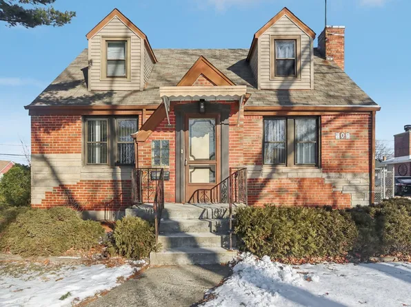 300 Whitehall Ave, Northlake, IL 60164