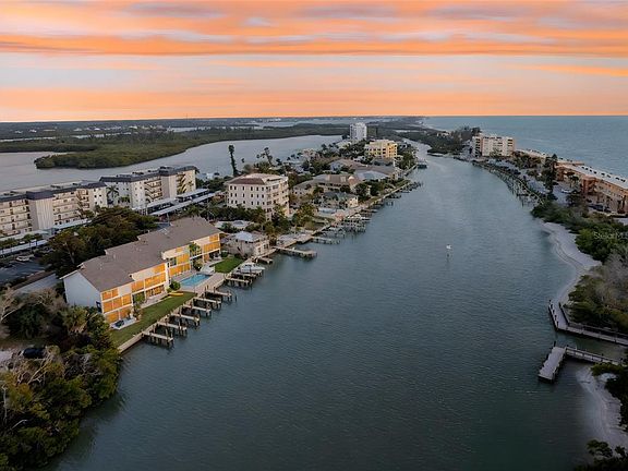 3rd image of 9000 Midnight Pass Rd APT 5