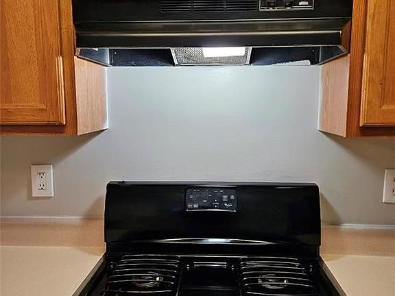 5th image of 2714 Heathrow Dr