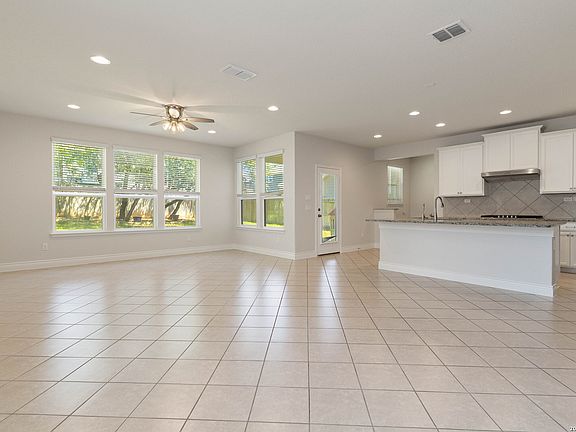3rd image of 27344 CAROLINE WAY