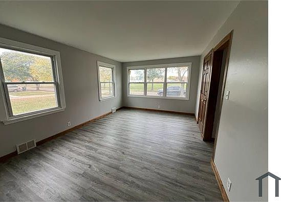 1st image of 5009 N 46th St