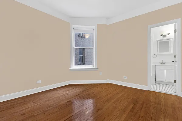Rented by Cooper & Cooper Real Estate | media 26