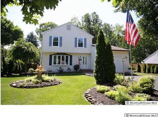 548 Leawood Ave, Toms River, NJ 08755