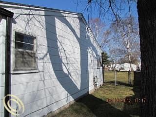 2nd image of 28024 Nieman St