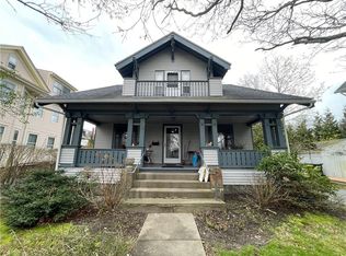 19 Berkeley Ave, Newport, RI 02840