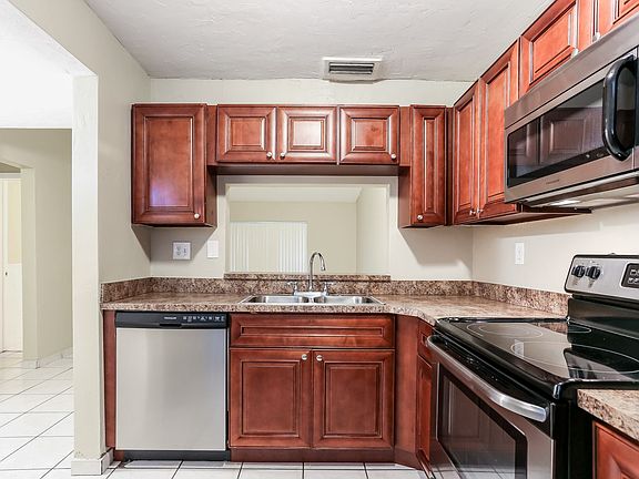 5th image of 12405 SW 110 S Canal St