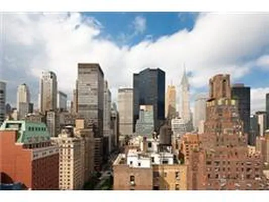Rented by Douglas Elliman | media 20