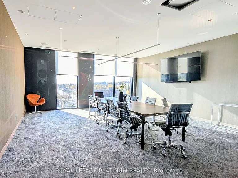 39 Mary St #806 — Photo 24