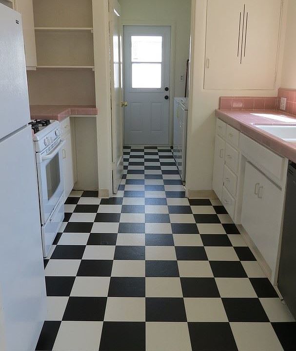 1st image of 274 Chorro St