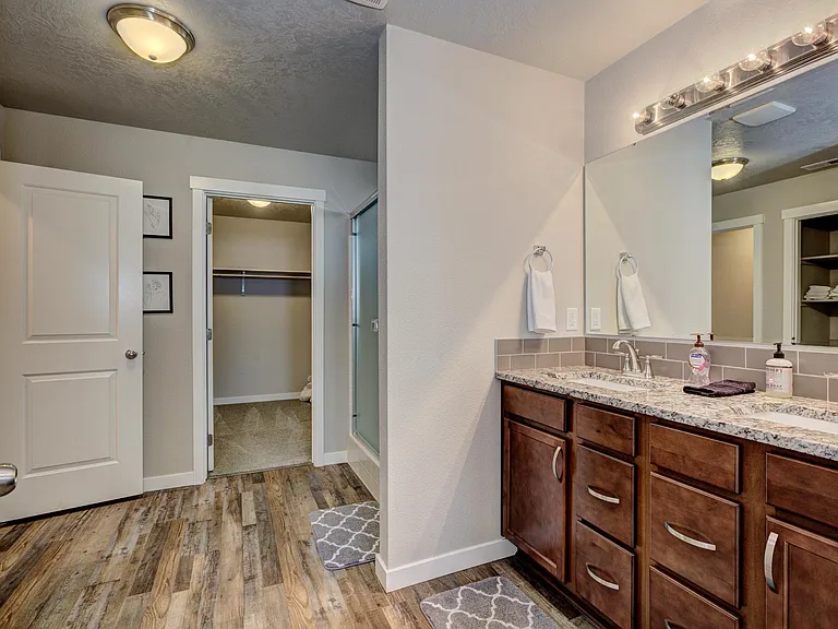 7646 E Declaration Dr — Photo 28