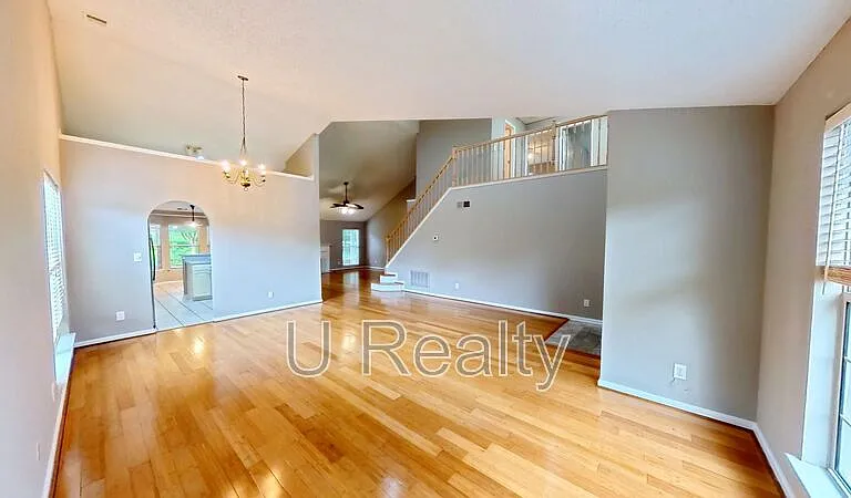 3010 Williams Station Rd — Photo 2