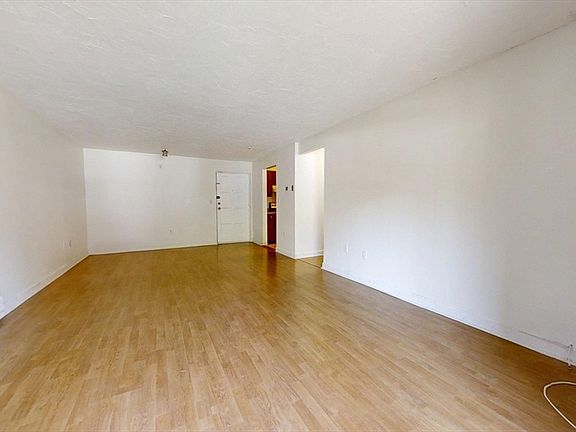 5th image of 16 Winter St APT 26C