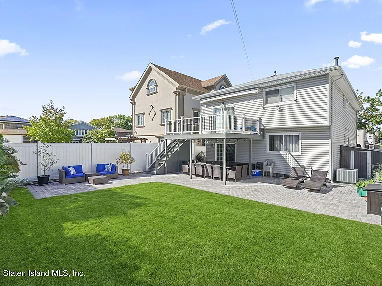 40 Devens St #1&2 — Photo 42