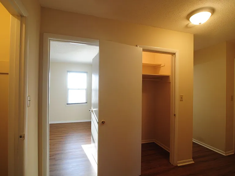8205 Willowbrook Cir SE #C — Photo 11