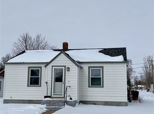 226 W 6th St, Imperial, NE 69033