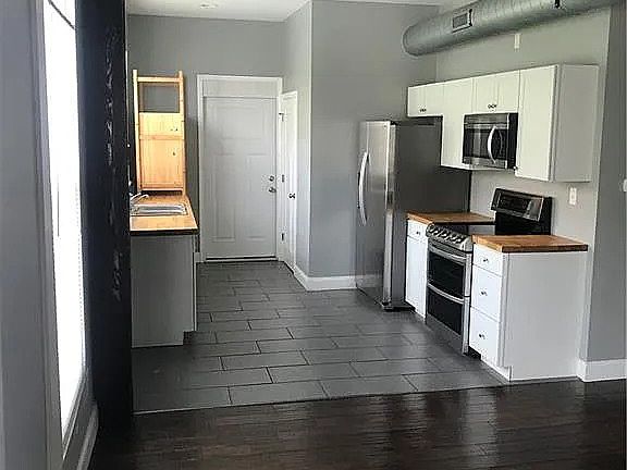 3rd image of 1327 Prospect St APT D