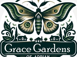 19 W 8th St #11, Adrian, MO 64720