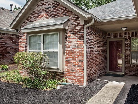 2nd image of 9736 Woodsong Ln