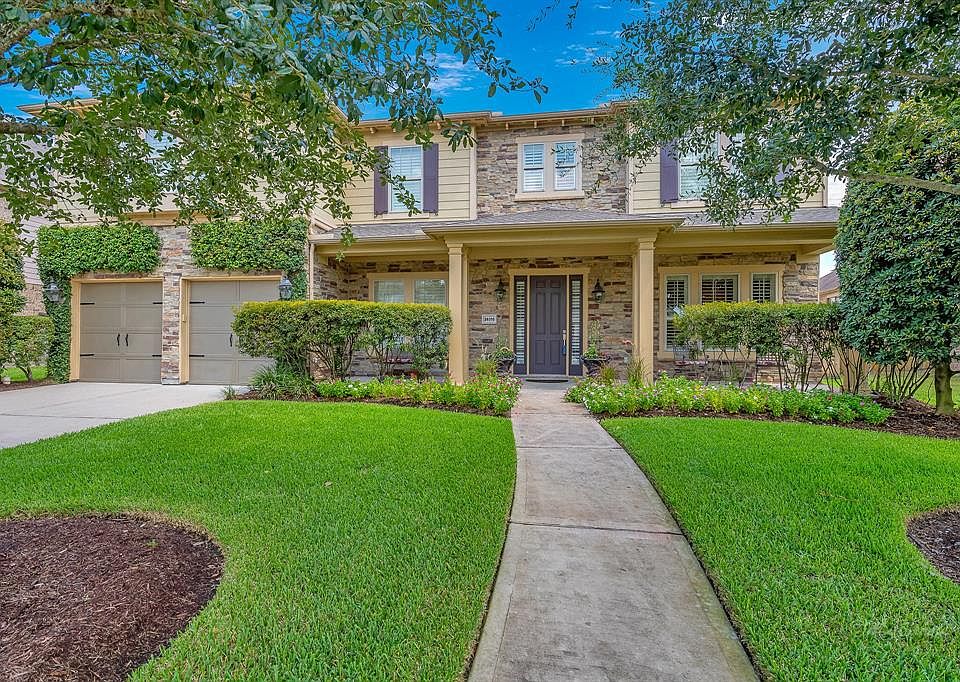 1st image of 26310 Wooded Hollow Ln