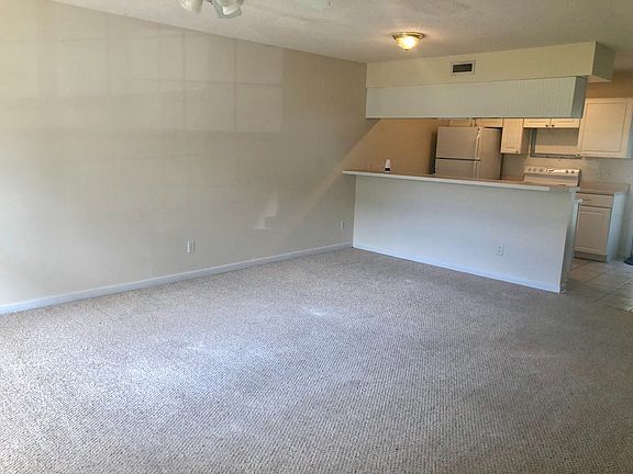 3rd image of 1000 Park St APT 13